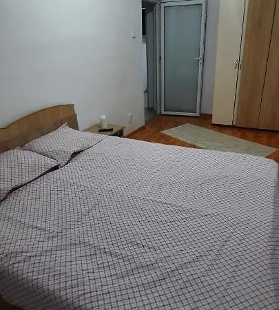 Apartament La Denis Birlad Exterior photo
